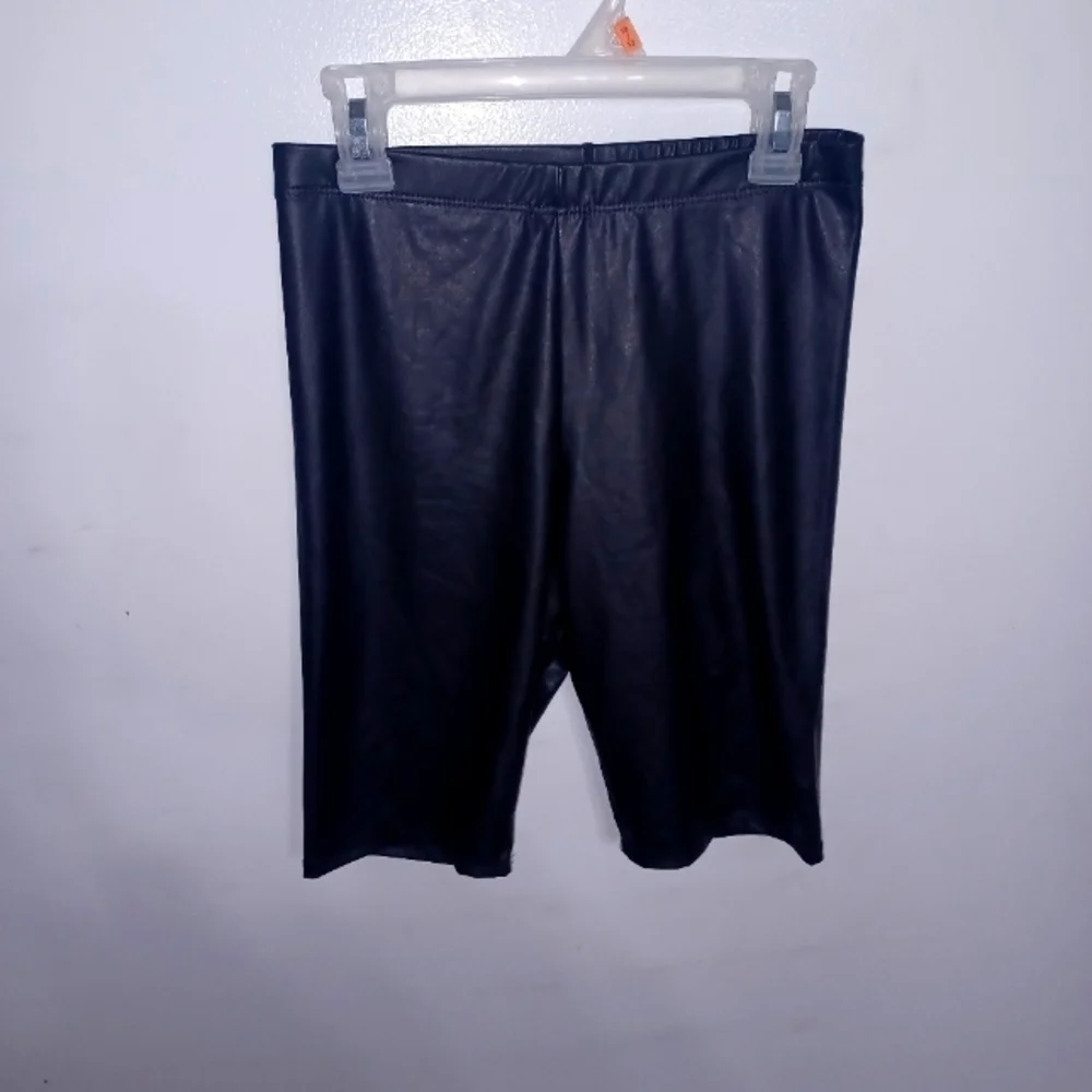 Black Biker Shorts - W Sz Small